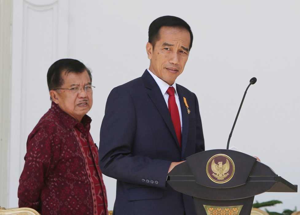 Joko Widodo, Jusuf Kalla Foto: Tatan Syuflana/AP/TT