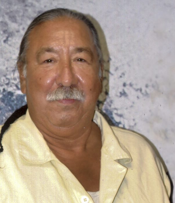 Leonard Peltier på en relativt nytagen bild av en okänd fotograf
