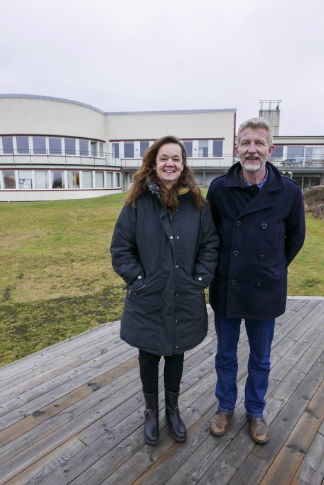 Projektledare Kristina Wik och rektor Michael Deubler har varit med och transformerat Löftadalens folkhögskola från en helvit skola till en skola med fyra olika kurser för nyanlända flyktingar