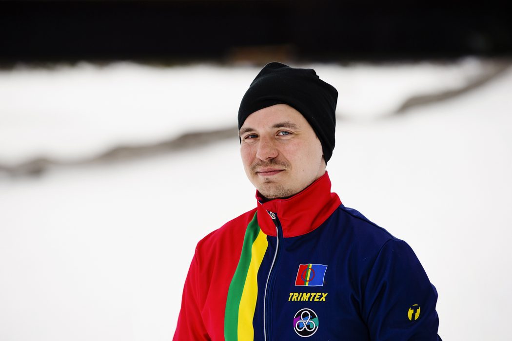 Aslak Paltto är renherde och journalist på Yle Sápmi i Enare