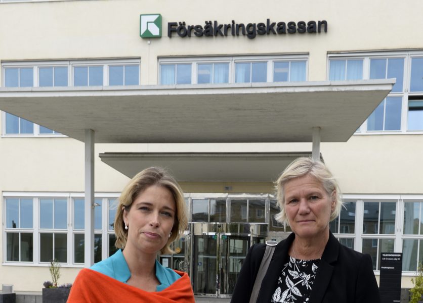 Foto: Bertil Ericson/TT | Annika Strandhälls (socialförsäkringsminister) och  Ann-Marie Beglers (generaldirektör på Försäkringskassan) mål att minska antalet sjukdagar drabbar den sjuka hårt skriver Eva Järdeholm-Fernandes.