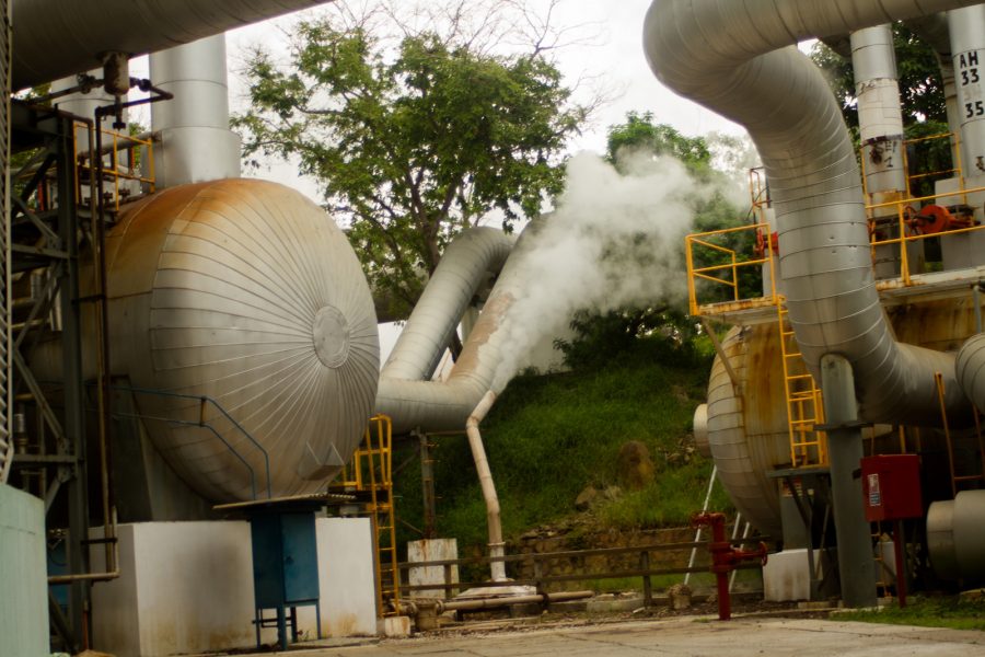 Foto: Edgardo Ayala/IPS | Energiverket Ahuachapán är en av två anläggningar för att utvinna geotermisk energi som finns i El Salvador.