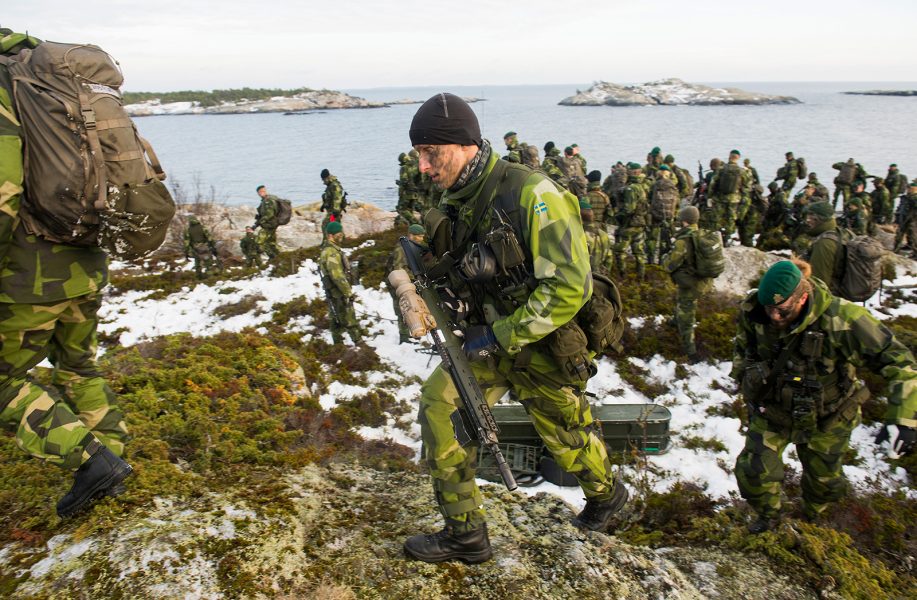 TT | 19 000 svenska och 1500 utländska soldater väntas delta i krigsövningen Aurora 17.