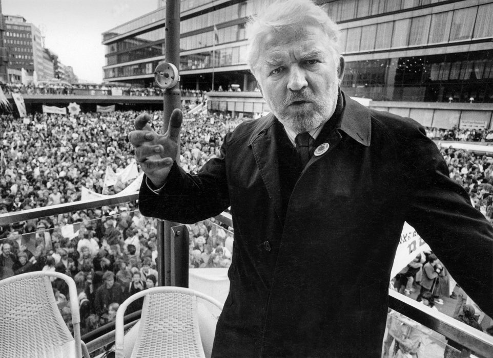 Kent Östlund/ | Hasse Alfredson på demonstration efter Tjernobylolyckan 1986.