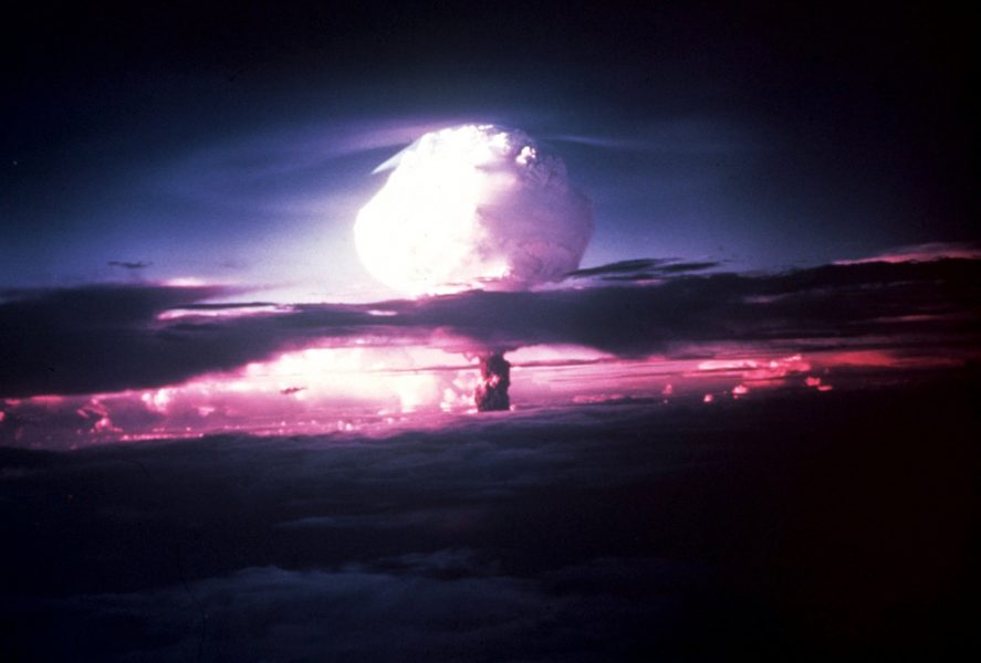 TT | Så här såg det ut när atombomben över Hiroshima sprängdes 1945.