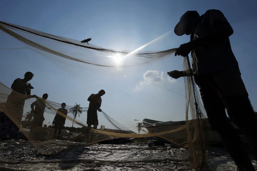 Eranga Jayawardena/AP/TT | Fiskeindustrin är en sektor där slaveri förekommer, visar en ny rapport.