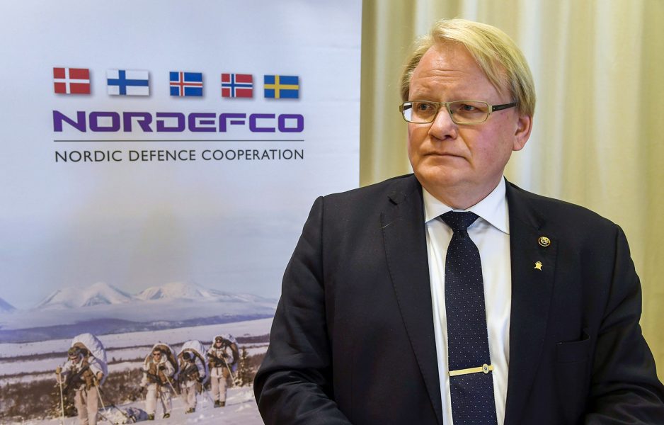 Johan Nilsson /TT | Försvarsminister Peter Hultqvist träffade sin amerikanske kollega i Helsingfors i måndags.