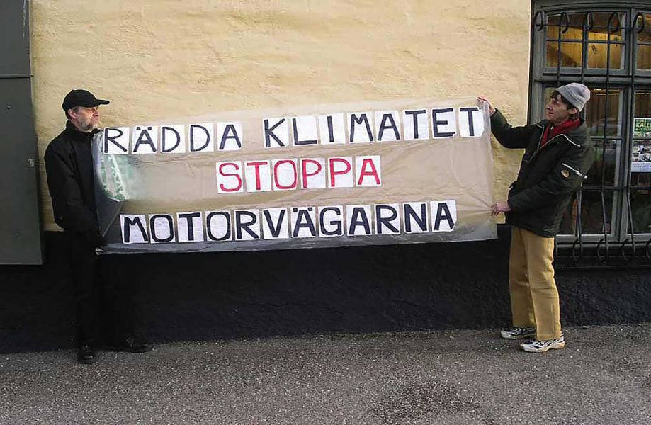 Foto: Benita Eklund | Staffan Wrigge och Göran Folin utanför Solidaritetshuset i Stockholm.