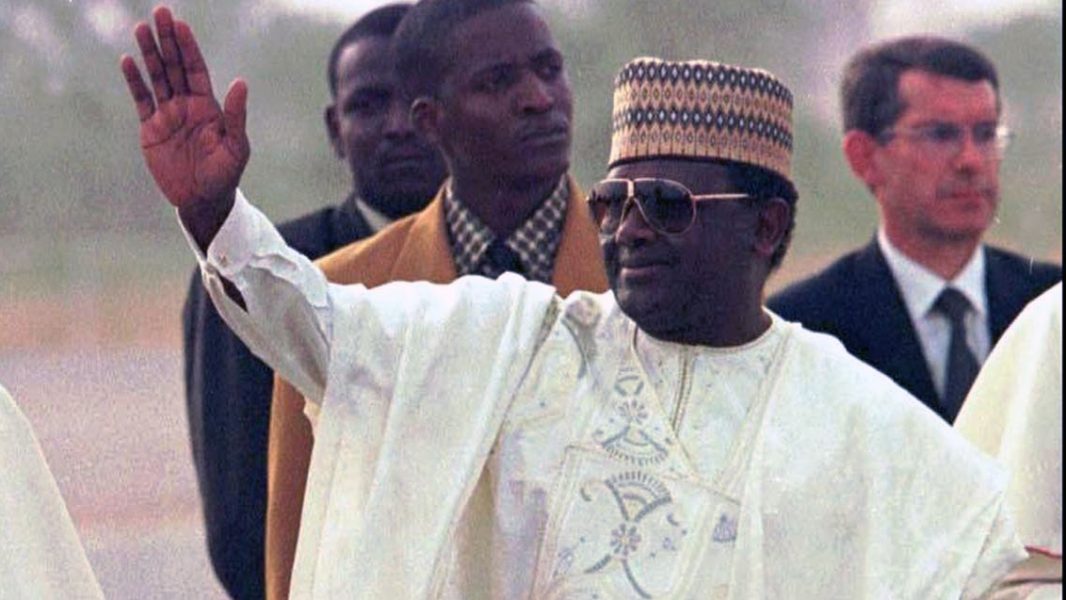 JEAN-MARC BOUJU/AP/TT | Pengar som Nigerias tidigare diktator Sani Abacha stulit lämnas tillbaka till landet.