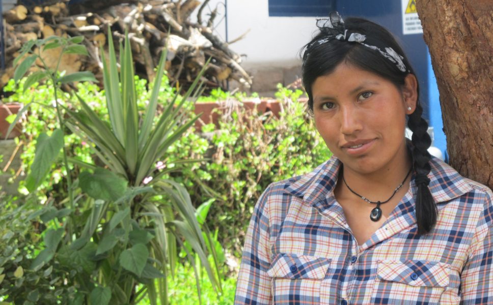 Efter sin universitetsutbildning återvände Janed Nina till sin familj i Anderna.
