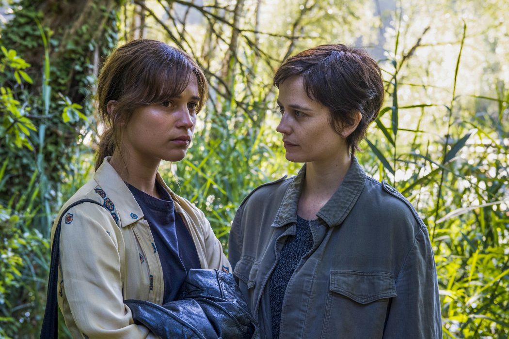 Alicia Vikander och Eva Green som systrarna Ines och Emelie i Euphoria.