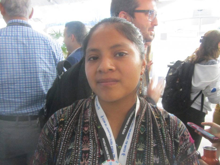 Mario Osava/IPS | 19-åriga Marly Julajuj Coj från Guatemala deltog vid lanseringen av den nya digitala plattformen.
