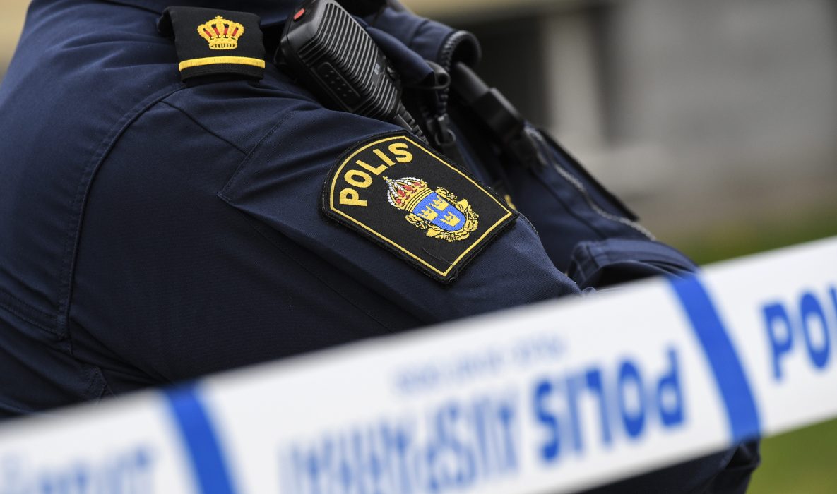 Johan Nilsson/TT | En familj i Göteborg får skadestånd sedan polisen stormat deras lägenhet, trots att en man som bodde i lägenheten bara skulle hämtas till förhör.