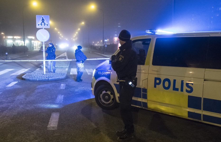 Johan Nilsson/TT | Polisavspärrning i Malmö efter en skjutning med dödlig utgång den 30 november i fjol.