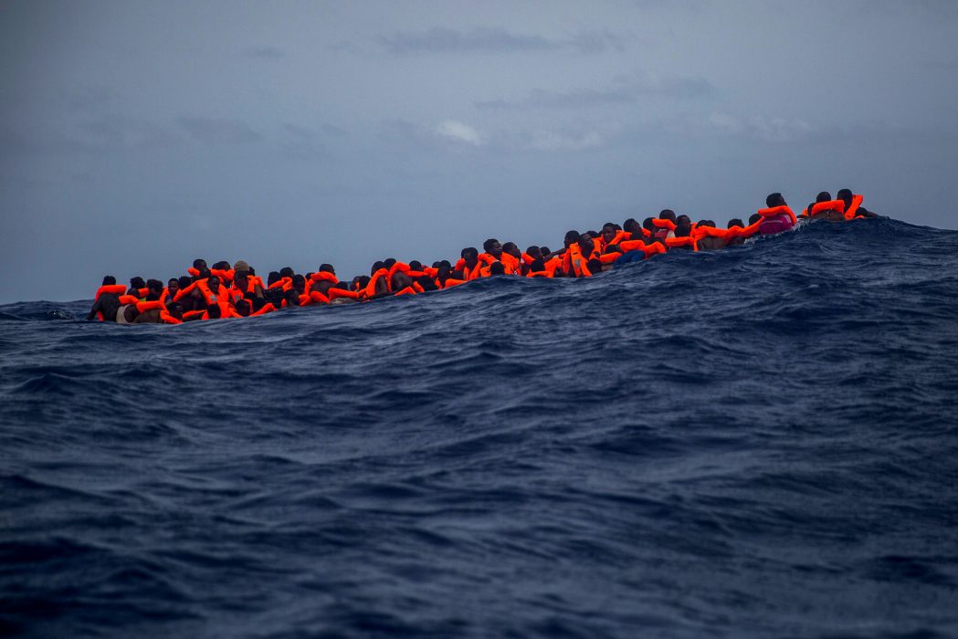 Santi Palacios/AP/TT | Europol har 65 000 människosmugglare i sina databaser.