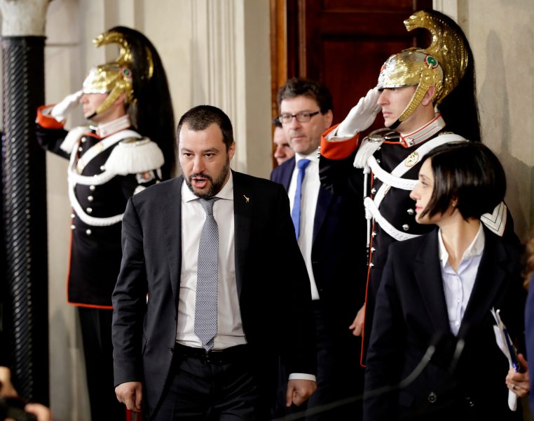 Alessandra Tarantino/AP/TT Partiet Legas ledare Matteo Salvini på väg till ett möte i onsdags i Quirinalpalatset i Rom med president Sergio Mattarella.
