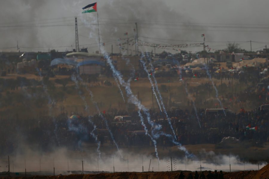 Ariel Schalit/AP | Med anledning av De palestinska fångarnas dag skriver Kerstin Dahlberg om att vi bör uppmärksamma de israeliska soldaternas massaker på palestinier.
