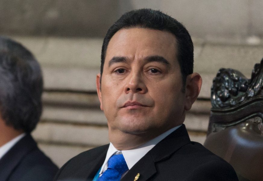 Moises Castillo/AP/TT | Bedömare spår ett lågt valdeltagande i dagens folkomröstning om gränstvisten med Belize, bland annat på grund av missnöje med landets korruptionsanklagade president Jimmy Morales.