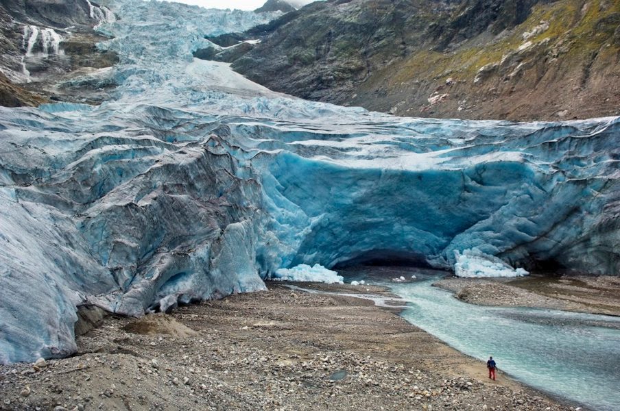James Balog/AP/TT | Smältande glaciärer leder till sänkt salthalt i Atlanten och en försvagning av Golfströmmen, enligt forskare.
