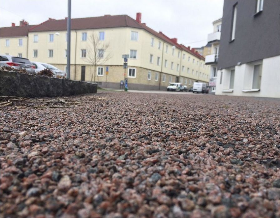 Ingemar Tigerberg | Gator grusas för att ingen ska halka på isen, men när isen är borta halkar många istället på gruset.