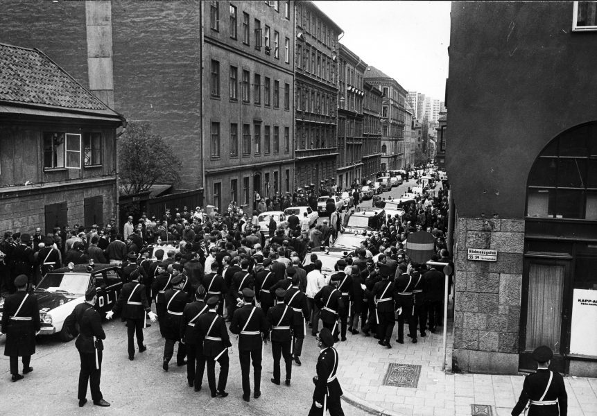 TT | Året är 1968 och studenterna i Stockholm ockuperar sitt eget kårhus på Holländargatan.
