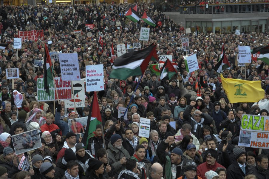 Leif R Jansson/TT | "Palestinier på flykt måste ges chans att återvända", skriver företrädare för Palestinagrupperna.