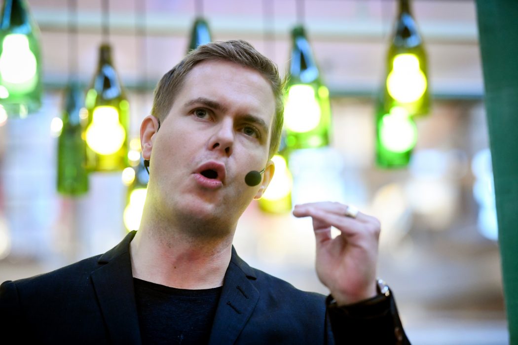 Fredrik Sandberg/TT | Att fortsätta sitta i en regering är inte helt givet, även om valresultatet skulle bli det samma som 2014, enligt Gustav Fridolin.
