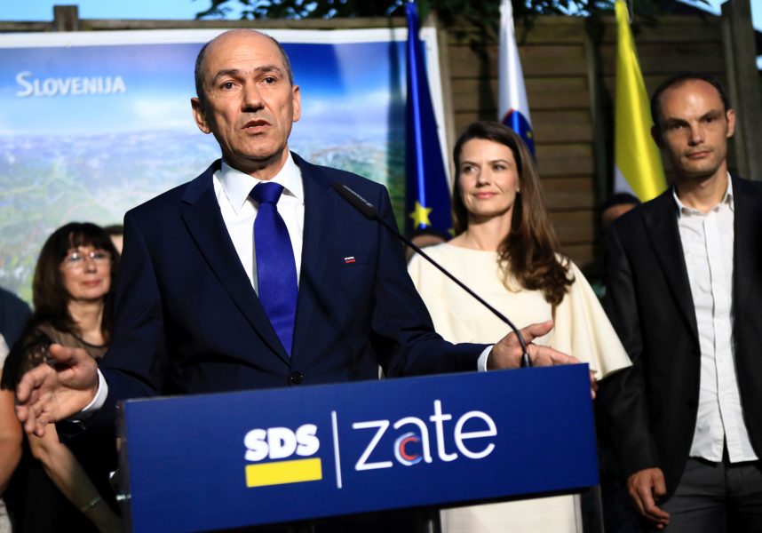 Foto: AP/TTJanez Jansas parti SDS blev störst i det slovenska valet.