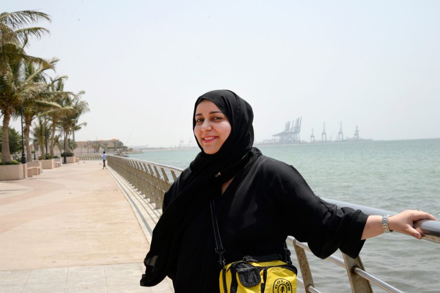 Sofia Eriksson/TT | "Jag har ingen frihet här i Saudiarabien, men det är på väg att bli bättre", säger Khoolod Zari i Jidda.