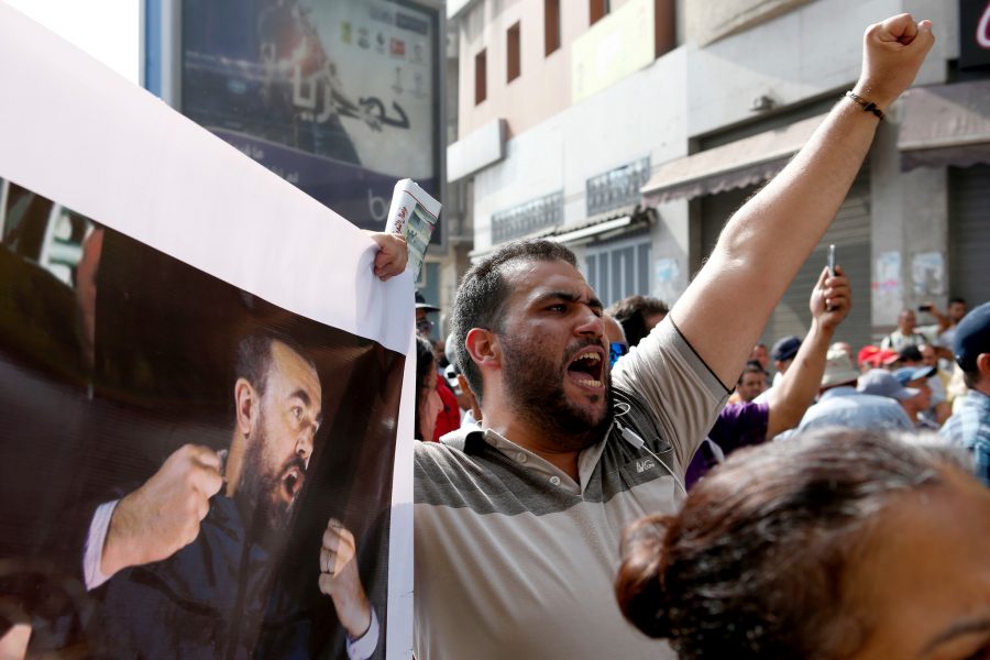 Abdeljalil Bounhar/AP/TT | Fyra personer döms till 20-åriga fängelsestraff efter protester i norra Marocko.