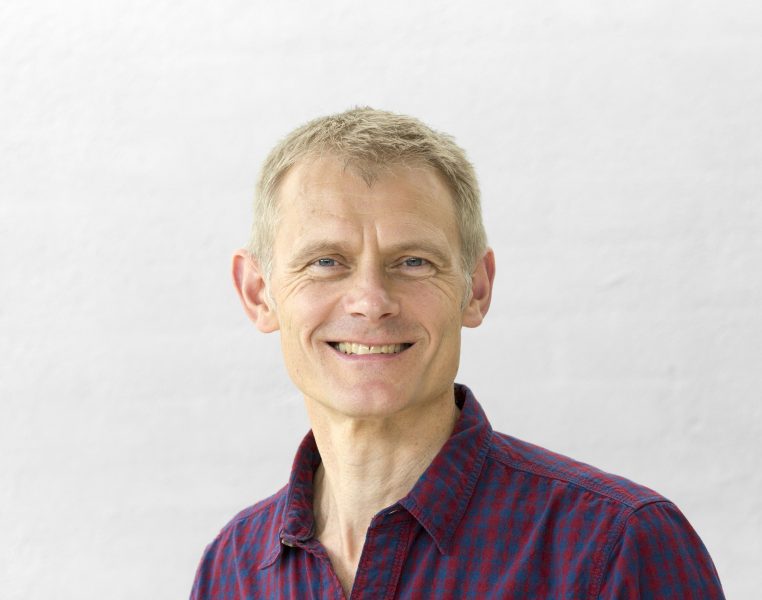 Mikael Wallerstedt | Den brittiske klimatforskaren Kevin Anderson är på cykelturné i Sverige för att inspirera människor att agera i klimatfrågan.
