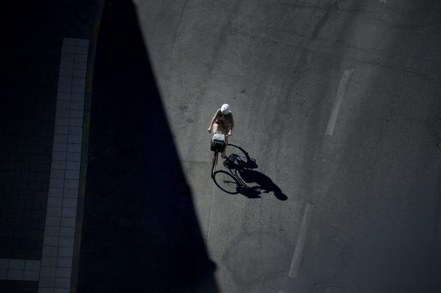Jessica Gow/TT | Nu ska det bli tillåtet för cyklister att använda en körbana även om det finns en cykelbana.