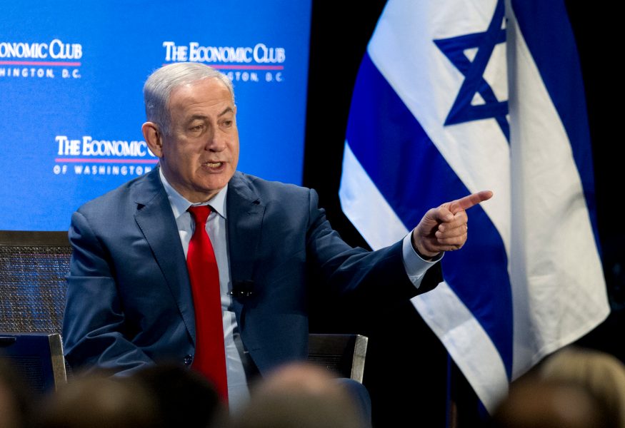 Jose Luis Magana/AP Photo/TT | Israels premiärminister Benjamin Netanyahu talar vid Economic Club of Washingtons möte i Washington i februari i år.
