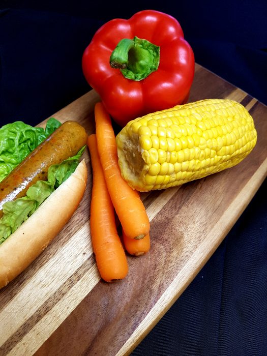 Lindwalls | Lindvall satsar vanligtvis på köttbaserade korvar, men saluför även en vegansk korv.