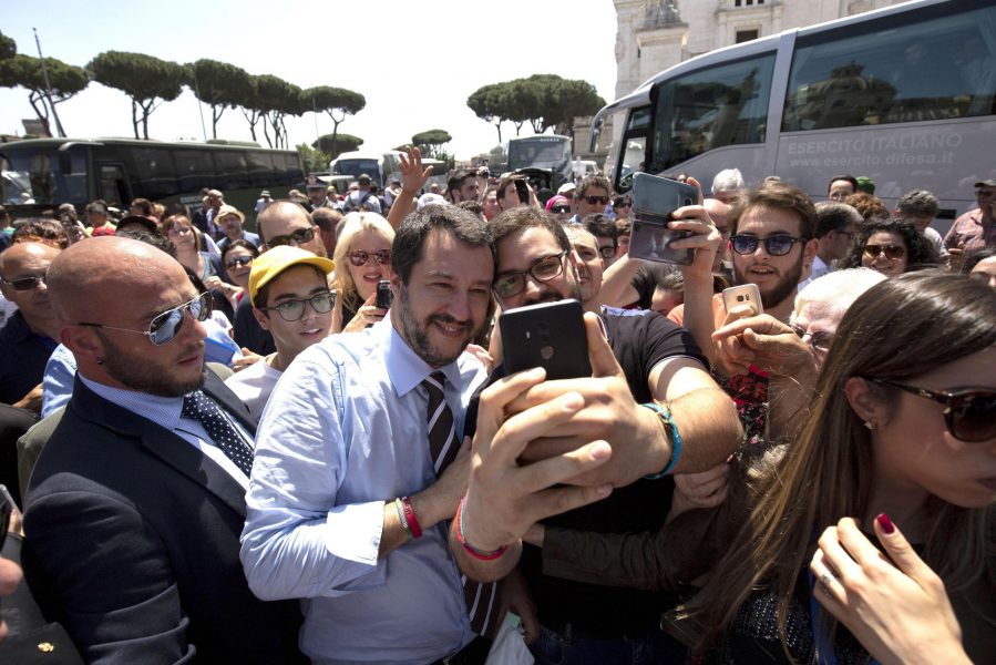 Claudio Peri/AP/TT | Italiens nye inrikesminister Matteo Salvini på besök i Rom.