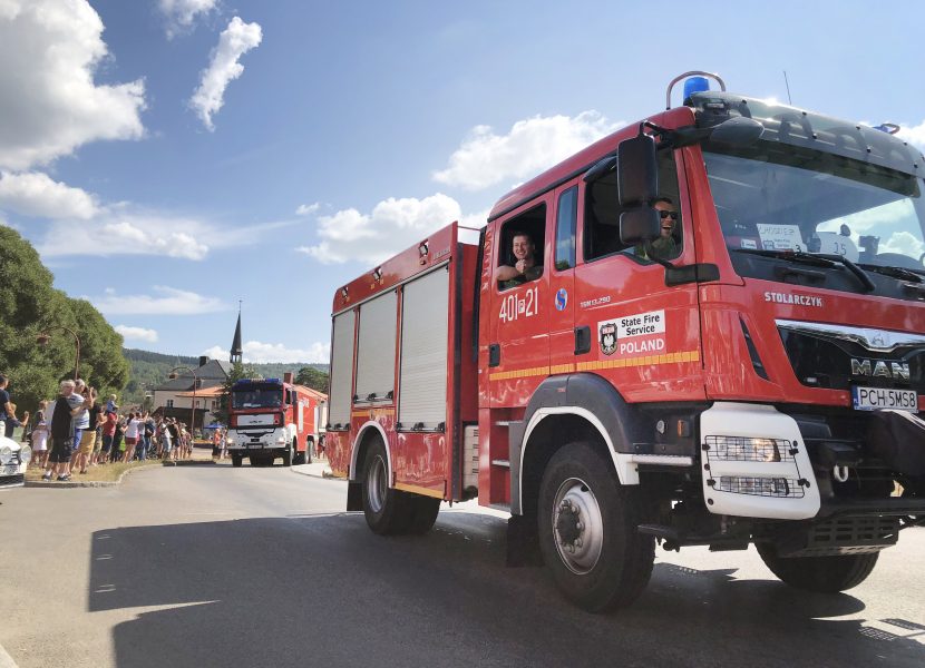 Lisa Abrahamsson /TT | Konvojen med polska brandbilar passerade Rättvik på söndagen.