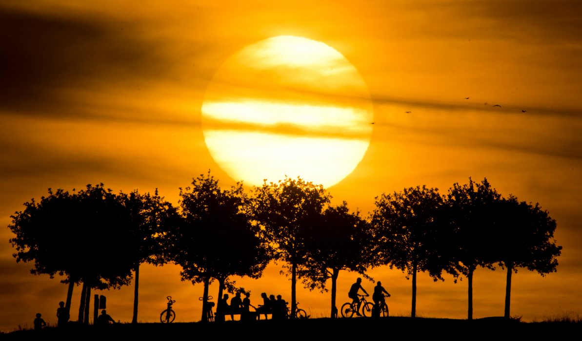 Julian Stratenschulte/dpa via AP/TT | Solen, sedd från Hannover, Tyskland.