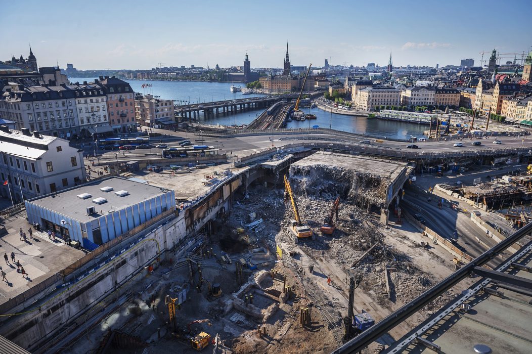 Stina Stjernkvist/TT | Ombyggnaden av Slussen har upprört många, men politikerna i Stadshuset har ignorerat det, menar Elisabet Delang, ordförande i Stockholmspartiet.
