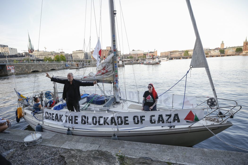 Fredrik Persson/TT | Ship to Gaza vid avfärden från Riddarfjärden i Stockholm.