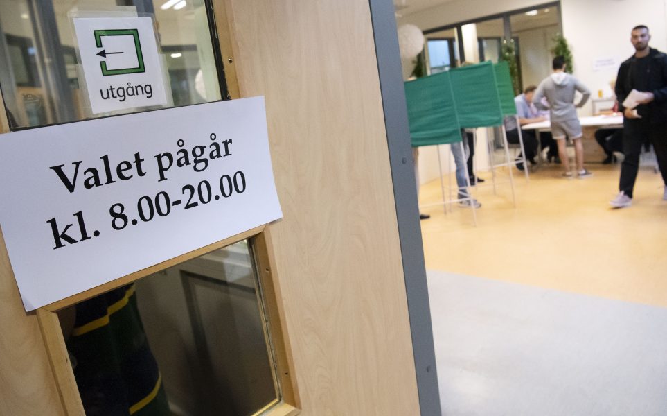 Myndigheten för delaktighet har undersökt tillgängligheten i drygt 180 svenska vallokaler.