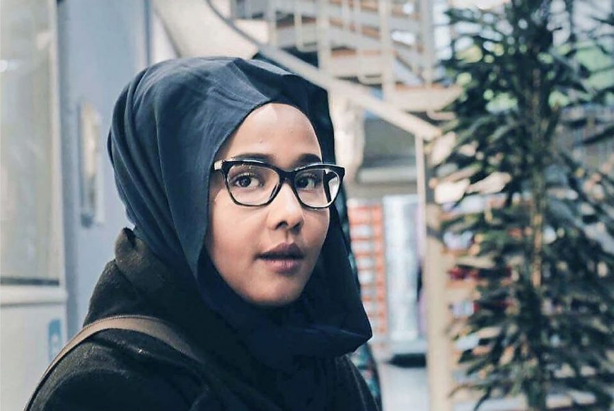 Khadar Shaani/TT | Att Leila Ali Elmi från Göteborg kampanjat på både svenska och somaliska – och faktiskt drar nytta av sina erfarenheter i sin personkampanj till riksdagsvalet – har väckt ett ramaskri.