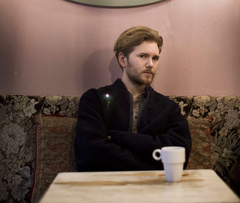 Artisten Jacob Johansson kallar sig Det stora monstret.