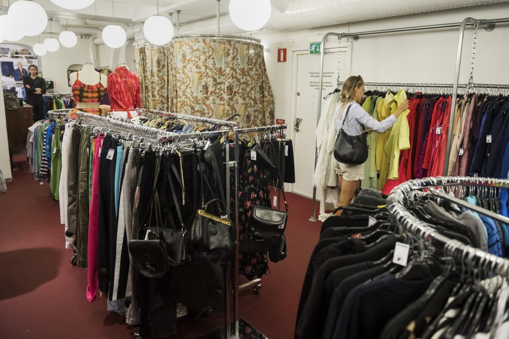 Vilhelm Stokstad/TT | Konsumenter vill köpa mer hållbart, och lämna till återvinning och second hand.