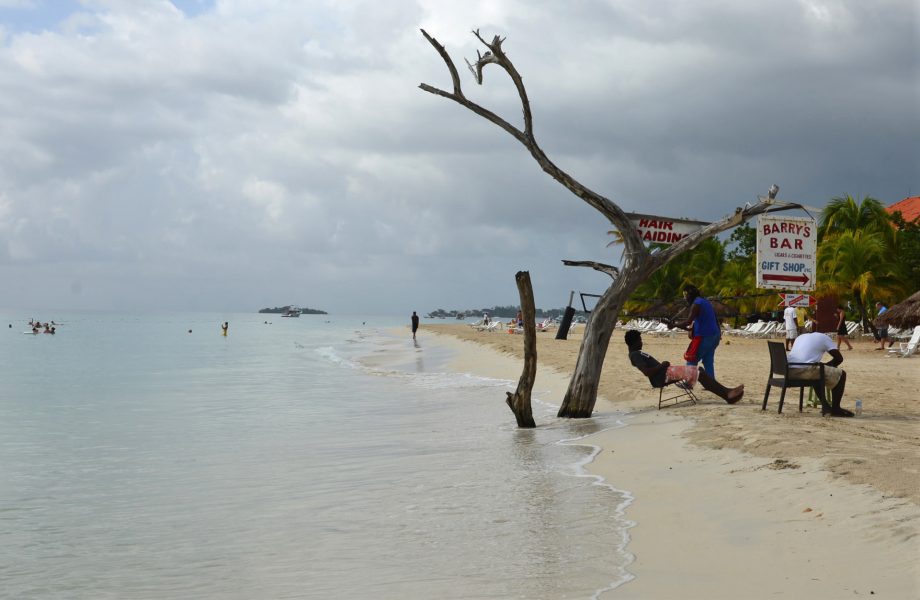 Kusten på Jamaica har drabbats hårt av klimatförändringar.