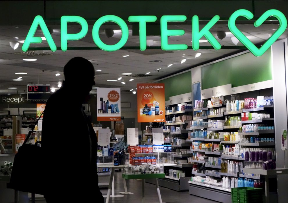 Rasism mot apoteksanställda är ett ökande problem enligt flera kedjor som SVT varit i kontakt med.