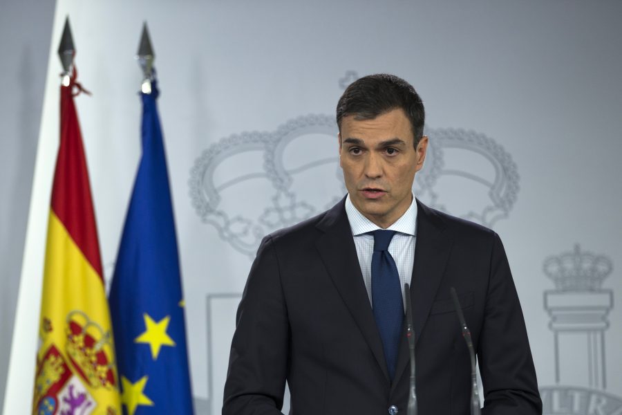 Spaniens premiärminister Pedro Sánchez och hans regering står inför ett första test sedan tillträdet.