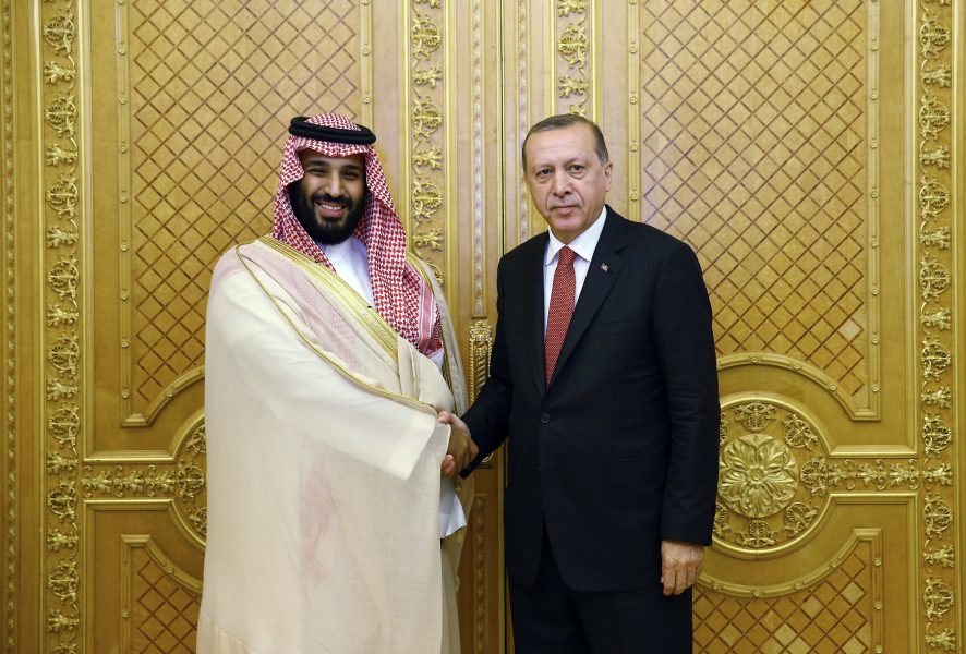 STF/TT | Två som inte väntas skaka hand under G20-mötet är Saudiarabiens kronprins Mohammed bin Salman och Turkiets president Recep Tayyip Erdogan.