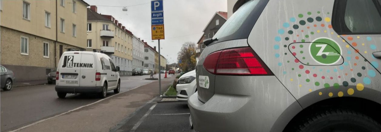 Två av Zipcars bilar hittas på Långängen på centrala Hisingen.