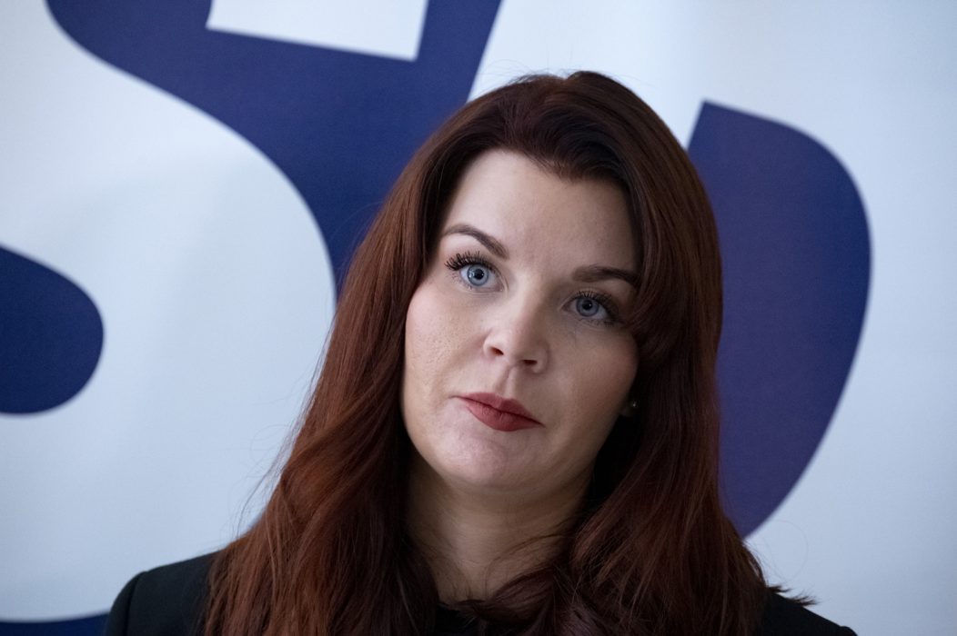 Louise Erixon, Jimmie Åkessons sambo, tar över som kommunstyrelseordförande i Sölvesborg.