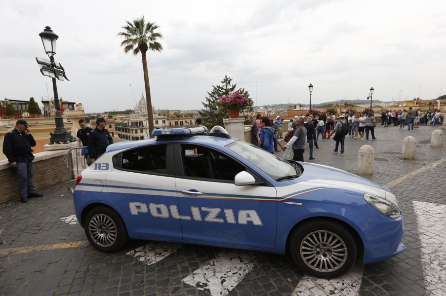Nästan 8 av 10 kvinnor dödas av sin partner eller ex, visar statistik från den italienska polisen.